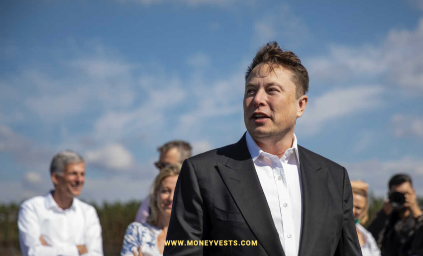 Vlera neto e Elon Musk, Jeta Personale, Puna Bamirëse