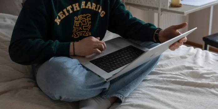 WFH-Is-a-Bigger-Driver-of-Entry-Level-Job-Woes-Than.webp WFH Is a Bigger Driver of Entry-Level Job Woes Than AI, Researchers Say