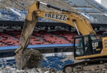 American taxpayers have spent $33 billion on sports stadiums. They got fewer seats—and higher prices American taxpayers have spent $33 billion on sports stadiums. They got fewer seats—and higher prices