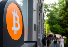 Bitcoin Bulls Grope Around for the Floor Bitcoin Bulls Grope Around for the Floor