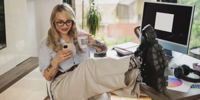CEO-says-anyone-who-works-from-home-is-grabbing-groceries.jpg CEO says anyone who works from home is grabbing groceries or at the vet 30% of the time