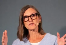Cathie Wood dumps nearly $60 million in popular growth stocks Cathie Wood dumps nearly $60 million in popular growth stocks