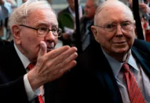 Charlie Munger: Finfluencers ‘mislead you on purpose’ — This is how the late billionaire recommends you build wealth Charlie Munger: Finfluencers 'mislead you on purpose' — This is how the late billionaire recommends you build wealth