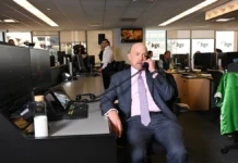 Jim Cramer sends a stern message to SpaceX buyers Jim Cramer sends a stern message to SpaceX buyers