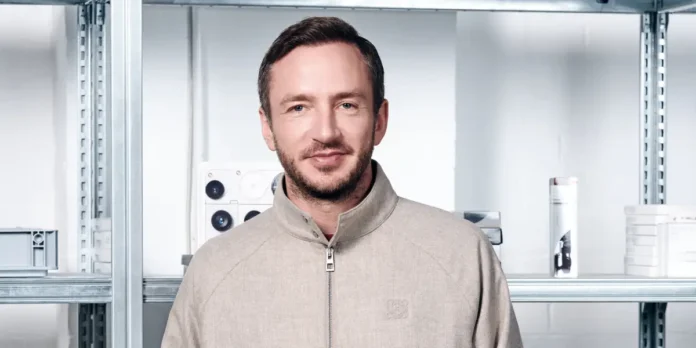 Marketing Chief Exec: AI Is a Tool for Creativity, Not a Job Threat