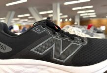 National mall footwear giant closes 82 stores as shoppers trade up National mall footwear giant closes 82 stores as shoppers trade up