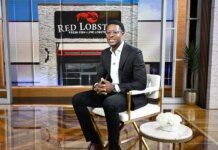 Red Lobster shareholders allege its endless shrimp disaster was a plot to squeeze it for profits Red Lobster shareholders allege its endless shrimp disaster was a plot to squeeze it for profits