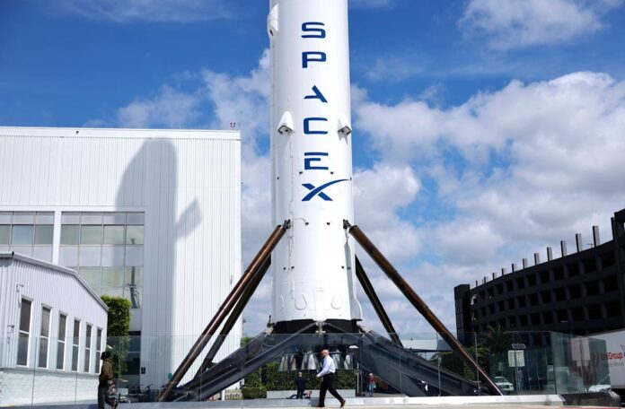 SpaceX valued at just $780 billion by Morningstar, less than half its IPO target