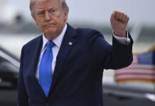 Nearly 1 million investors in Trump’s memecoin lost a collective $3.8 billion as he cashed in Nearly 1 million investors in Trump's memecoin lost a collective $3.8 billion as he cashed in