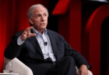 Ray Dalio Says ‘Final Battle’ For Hormuz Is Here, Warns Of American Decline Ray Dalio Says 'Final Battle' For Hormuz Is Here, Warns Of American Decline