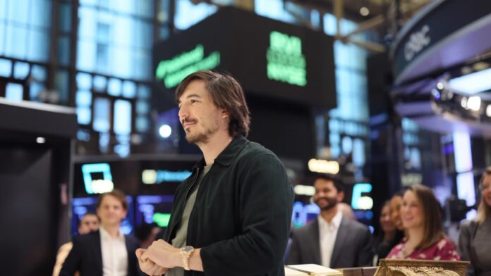 Robinhood-Chains-real-world-assets-jump-fivefold-as-tokenized-stocks-start.jpg Robinhood Chain's real-world assets jump fivefold as tokenized stocks start trading in size