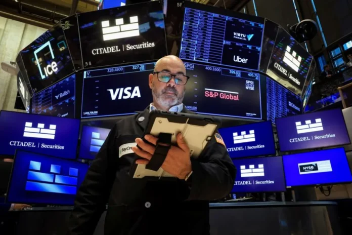 Stocks-flat-as-traders-digest-Fed-comments-oil-falls.com2F1dd3fb70a0cc52329c863e81738357d1.webp Stocks flat as traders digest Fed comments, oil falls