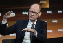 Torsten Slok: AI hasn’t delivered on productivity hype, and it means ‘painful repricing’ of markets Torsten Slok: AI hasn’t delivered on productivity hype, and it means 'painful repricing' of markets