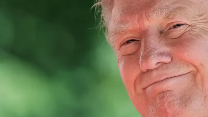 Trump drops love-bomb on Micron while holding the stock — up 209% this year. Experts say it ‘undermines’ the system
