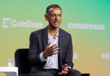 With SEC fight over, Coinbase’s top legal exec Grewal moves on, and others reassigned With SEC fight over, Coinbase's top legal exec Grewal moves on, and others reassigned