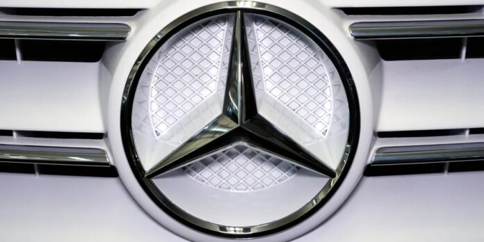 Drivers-of-Mercedes-AMG-cars-claim-front-seat-logo-gets-so.jpg Drivers of Mercedes AMG cars claim front-seat logo gets so hot that it literally brands them