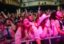 How Artists Can Turn Social Media Virality Into Sold Out Shows How Artists Can Turn Social Media Virality Into Sold Out Shows