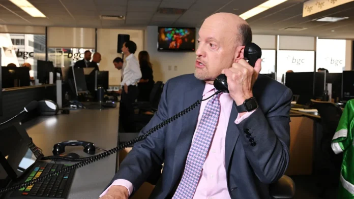 Jim Cramer says Wall Street is 'fleeing' AI stocks after a 7% drop — and buying Salesforce, Walmart instead