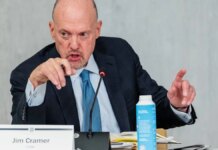 Jim Cramer says market pessimism is creating buying opportunities Jim Cramer says market pessimism is creating buying opportunities