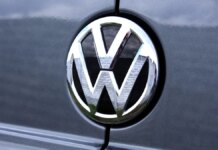 Volkswagen CEO calls for deeper cuts as restructuring nears – report Volkswagen CEO calls for deeper cuts as restructuring nears – report