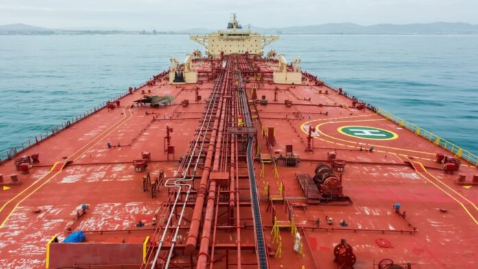 Asian Oil Buying Spree Sends Dubai Crude Toward $100