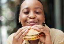 Burger chain cancels breakfast at hundreds of restaurants Burger chain cancels breakfast at hundreds of restaurants