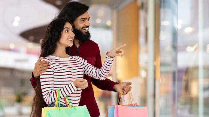 Gap closed 350 stores and now has an Old Navy problem