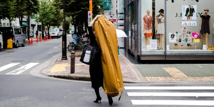 Moving-to-Japan-Made-Me-Feel-Out-of-Place-and.webp Moving to Japan Made Me Feel Out of Place and Not Like How I Look