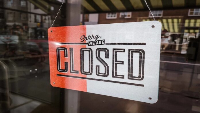 National specialty clothing chain closing all its stores