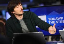 Robinhood Chain fees collapse 97% even as transactions stay near record highs Robinhood Chain fees collapse 97% even as transactions stay near record highs