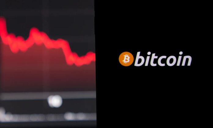 Spot Bitcoin ETFs Lose $463M Amid ‘Difficult’ Time for Markets