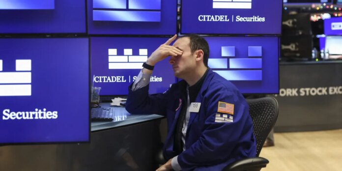 Stocks-are-in-a-late-stage-bubble-and-poised-to-crash.jpg Stocks are in a late-stage bubble and poised to crash 21% next year, analyst says