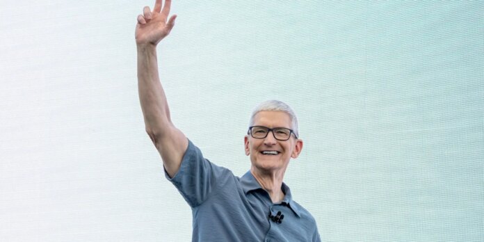 The-making-of-Tim-Cook-How-Apples-departing-CEO-went.jpg The making of Tim Cook: How Apple's departing CEO went from 'the genius behind Steve Jobs' to a star in his own right