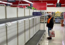 Toilet paper becomes an issue for Trump again as Canada’s tariffs could spell another shortage Toilet paper becomes an issue for Trump again as Canada's tariffs could spell another shortage