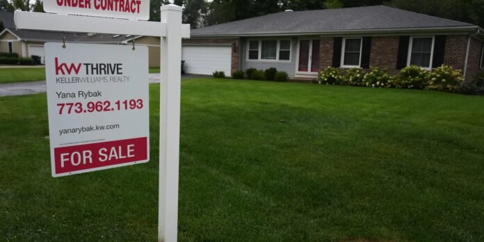 'A very tough market': U.S. home sales fell 2.2% from last year as mortgage rates and prices rise