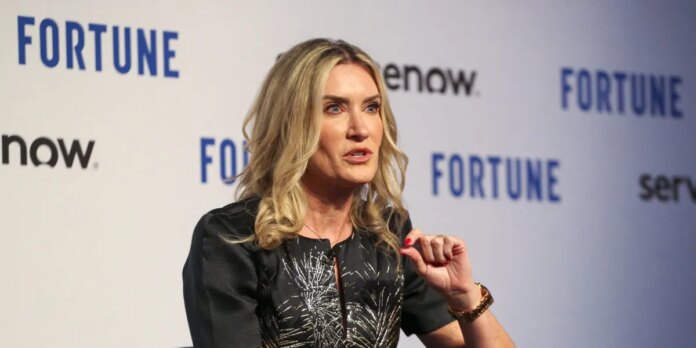 Fortune 500 Chief People Officers say AI has killed org charts, and employees need to 'unlearn'