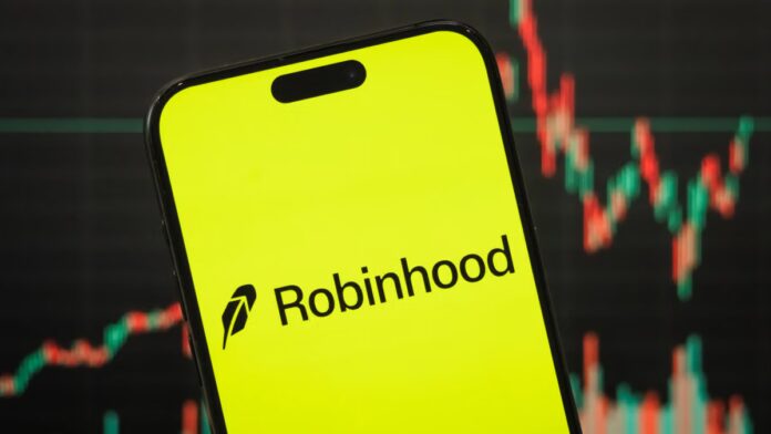 Robinhood-Chain-slowdown-spreads-from-fees-to-trading-as-transactions.jpg Robinhood Chain slowdown spreads from fees to trading as transactions fall 40%