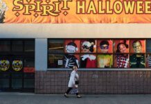 Spirit Halloween’s CEO says tariffs nearly put it out of business. Then it had its best year ever Spirit Halloween’s CEO says tariffs nearly put it out of business. Then it had its best year ever